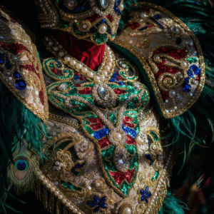 Macy’s Parade: 4,000 Costumes, 8 Wardrobe Secrets!