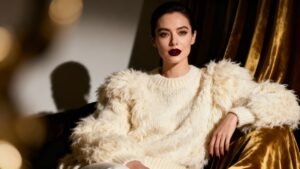 Reese’s $15 Sweater: The Comfort-Chic Code