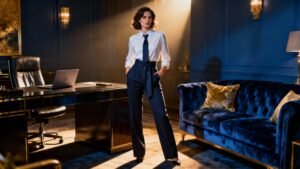 The $23 Secret to Jen Garner’s Office-to-Couch Style