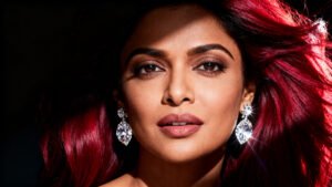 Priyanka’s 43 Carats: Her New Hair Steals The Show!