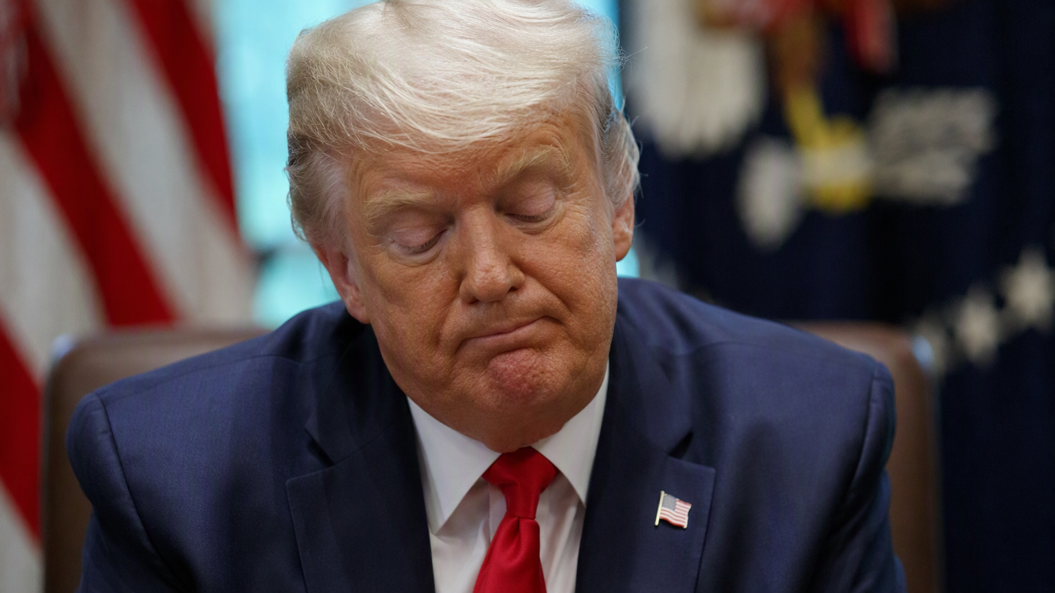 Judge Strikes Down Trump's Press Blackout on 3 Outlets