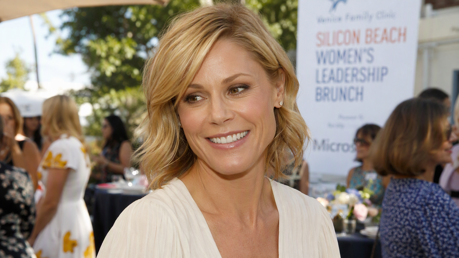 The Secret Behind Julie Bowen's Modern Family Bond