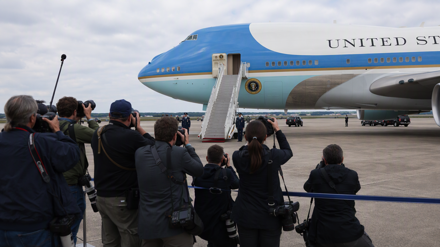 Grounded: CNN Frozen Out of Air Force One Press Pool