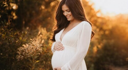Alex Cooper's out here doing the most relatable thing a pregnant woman can do - posting bump pics on Instagram and basically saying "any day now, folks." And honestly? The internet's eating it up.