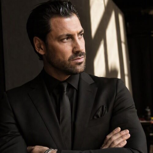 Maks Chmerkovskiy just did what family does - he jumped into the middle of a fight that's been brewing between his sister-in-law Jenna Johnson and Dancing With the Stars judge Carrie Ann Inaba. And honestly? He didn't hold back.