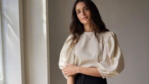Say Goodbye to Batwings: 19 Lantern Sleeves That Slim Arms