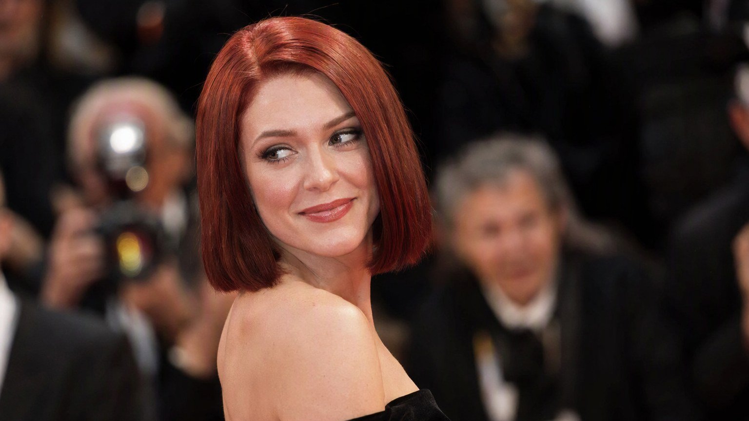 The 2026 Hair Revolution: 12 Stars Who Transformed