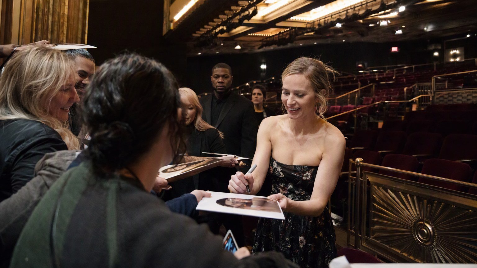 The Truth Behind Gillian Anderson's Viral Theater Clip